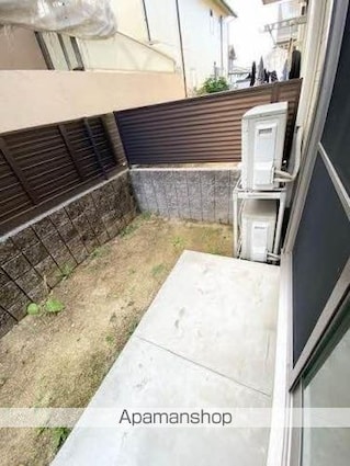 ルミエール松縄Ｂ・Ｃ[1LDK/42.72m2]の玄関