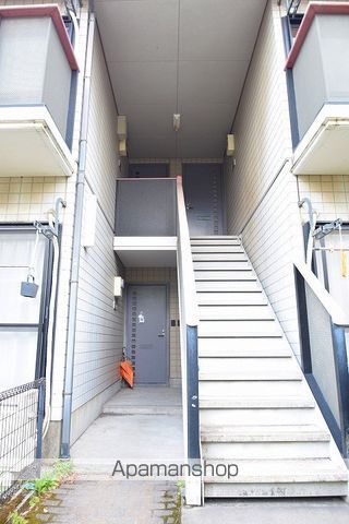 グランヒル伊敷B棟の玄関写真