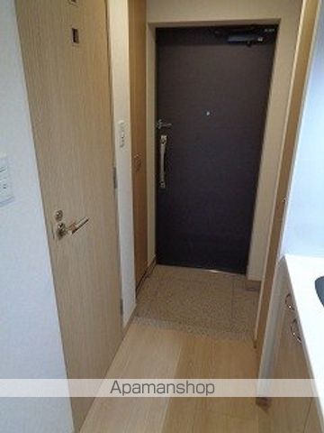 ルーブル三軒茶屋伍番館[1K/25.52m2]の玄関