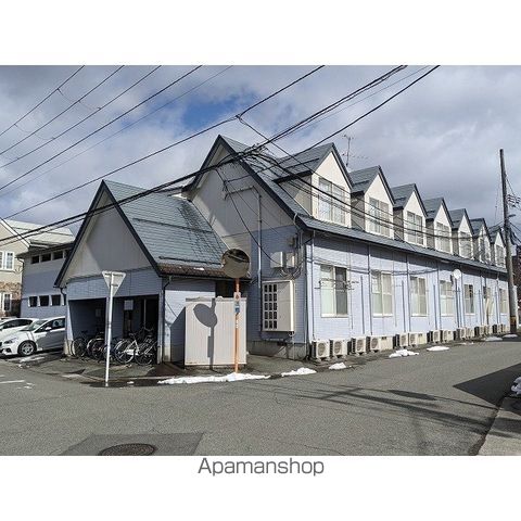 サン・ジュニア 東棟の外観写真