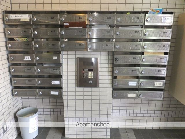 ペルドゥエープス美園の内装写真
