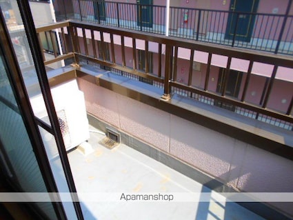 東京都杉並区高円寺南２丁目[2K/28.04m2]のバルコニー