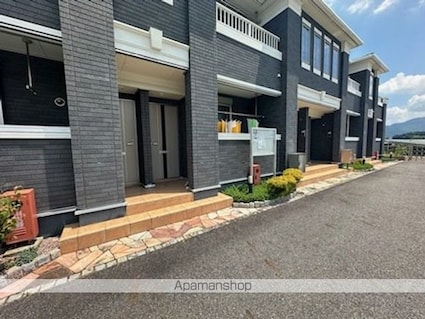 ル・ヴァン・ド・ヴェール[1LDK/53.6m2]のエントランス2