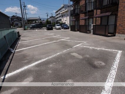 ワンルームはれやか[1K/28.8m2]の駐車場2