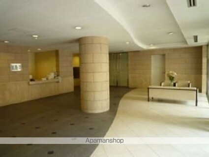 駒込パークハウス[2LDK/62.36m2]のロビー