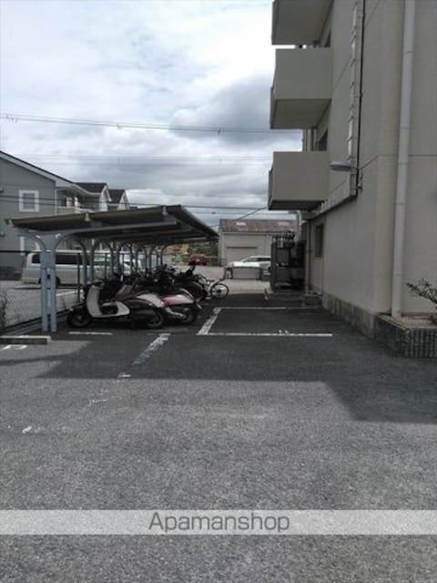 和歌山県和歌山市加納[3LDK/63.5m2]の駐車場