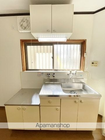 大池町連棟貸家の内装写真