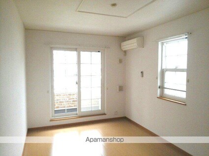 リエーヴル[2LDK/58.48m2]のリビング・居間