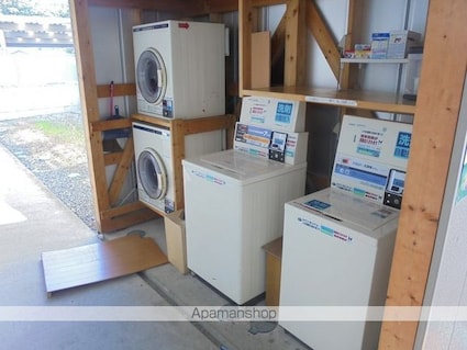 ヴィラ滝沢女鳥羽[1K/19m2]の共用部1