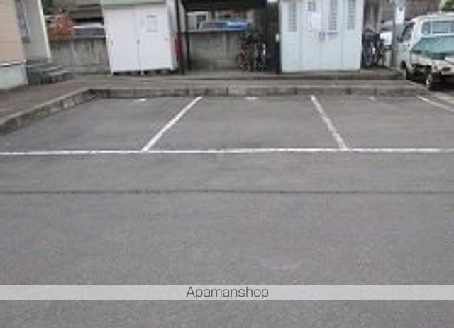 レオパレス３３３[1K/23.18m2]の駐車場2