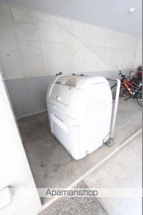 香川県高松市錦町１丁目[2SLDK/73.19m2]の共用部1