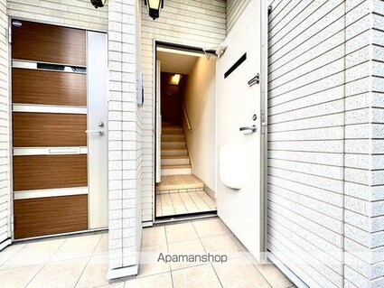 ミニョン・ハウス[1LDK/45.13m2]の玄関