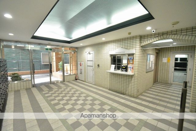 朝日プラザ五橋IIIの玄関写真