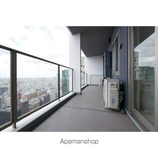 コンフォリア新宿イーストサイドタワー[2LDK/85.04m2]のバルコニー