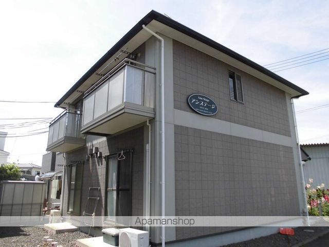 福島市北矢野目のアパートの外観1