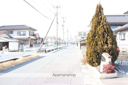 サン　フィオーレＢ[1LDK/41.98m2]の周辺2