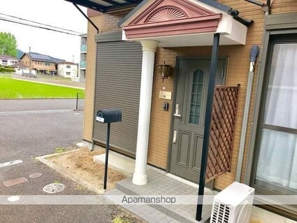 ピースポーター[2LDK/59.62m2]のエントランス3