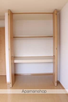 コンフォール泉　Ｂ棟[2LDK/68.4m2]の収納
