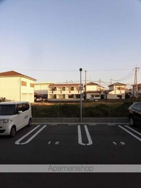 和歌山県和歌山市栄谷[2LDK/66.31m2]の駐車場1