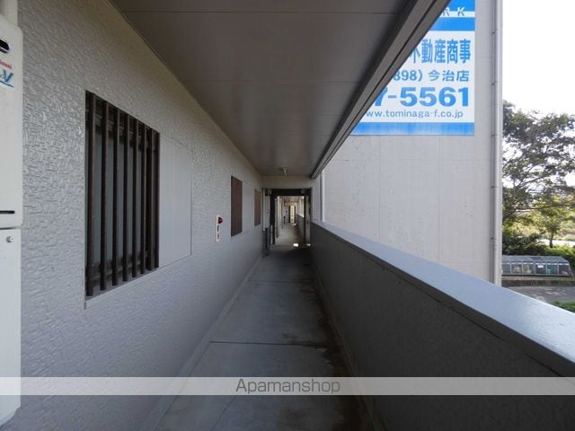 メゾンドール中寺[6LDK/100m2]のエントランス
