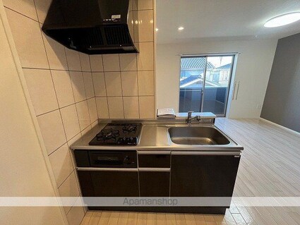 レオパレスリアン庄内[1LDK/42.75m2]のキッチン1