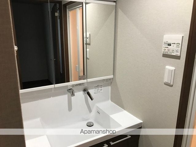 ザ・コモド草戸の内装写真