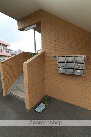 カピーレ西原の玄関写真