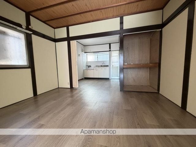 松原市 2階建 築54年の内装写真