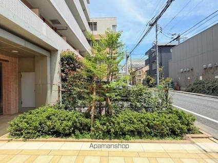 パークスフィア中野富士見町[1R/26.66m2]の外観6