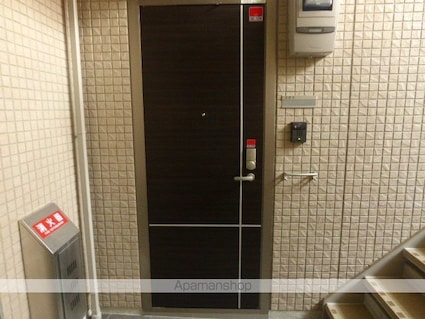 滋賀県大津市一里山４丁目[1LDK/42.63m2]のエントランス3