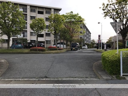 守山駅前東住宅３号棟[3LDK/66.44m2]のエントランス