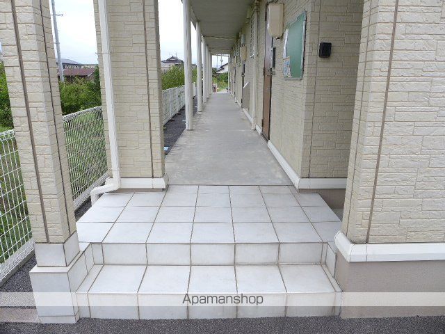 ノースウイングの玄関写真