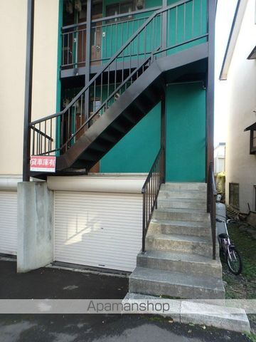 ポプラマンションの玄関写真