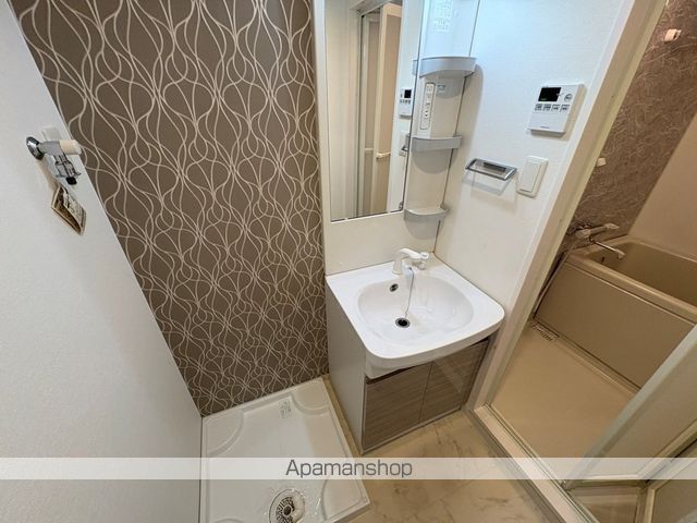 SーRESIDENCE新大阪WESTの内装写真