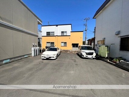 メゾンドピュール[1K/24.71m2]の駐車場1