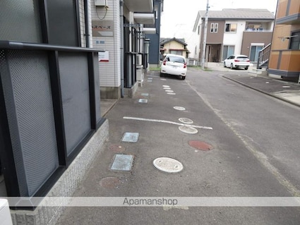 α・スペース[1K/19.5m2]の駐車場