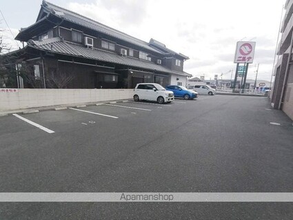 グランツ川辺[2LDK/54.65m2]の駐車場