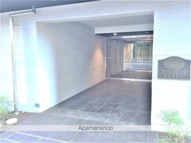 メインステージ板橋蓮根IIの玄関写真