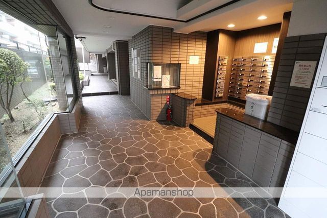 アンダルシア市川の玄関写真