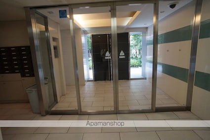 レキシントン・スクエア新宿御苑[1K/22.86m2]のエントランス