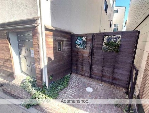 Cortile中延の玄関写真