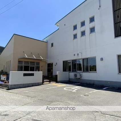 ラ・プルメリア[1LDK/50.05m2]の周辺3