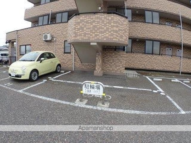プライムスクエア女池の外観写真