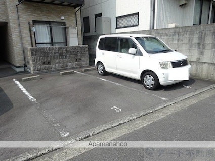 フォブール樽味[1R/27.72m2]の駐車場2