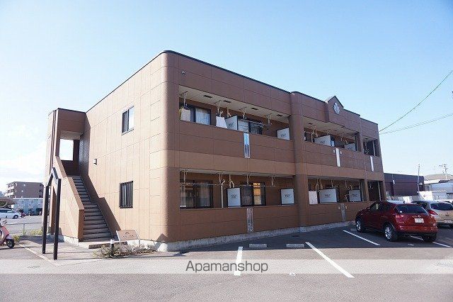 パル・川成の外観写真