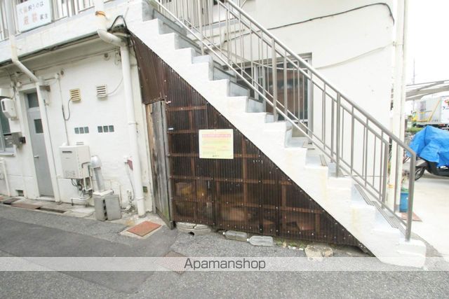 利倉神吉文化の玄関写真