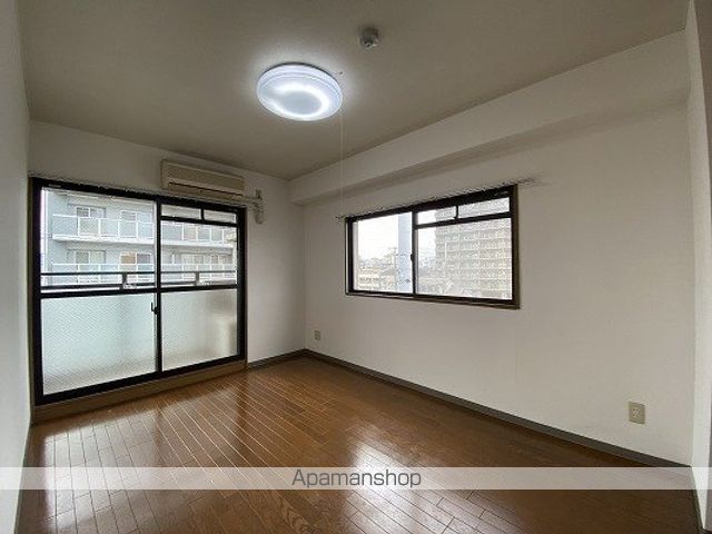 ジュネス姫路IIの内装写真