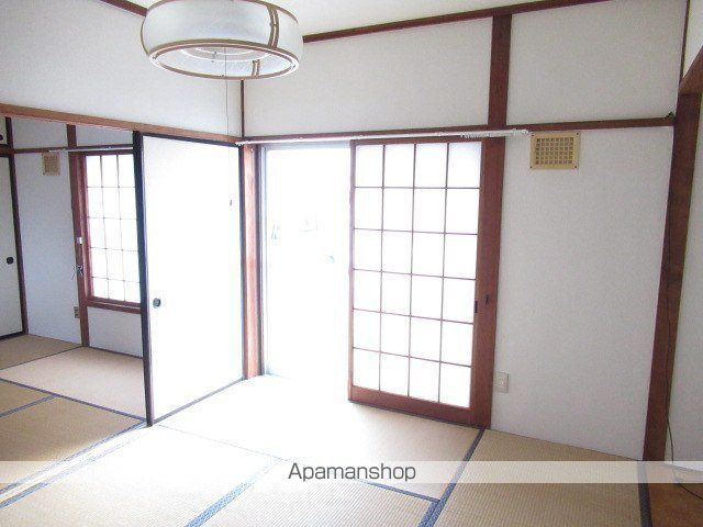 すみれ荘の内装写真