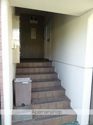 サンライト・１２[1K/23.8m2]のエントランス