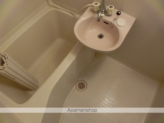 ラファイン江坂の内装写真